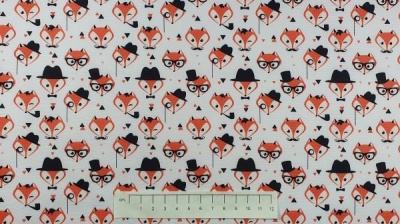 Fat Quarter - CP715 Foxes - Ivory